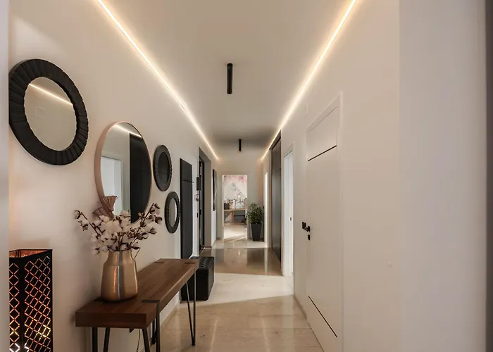 Апартаменты Luxury Seaview Penthouse With Private Parking, Terrace, Barbecue & *
