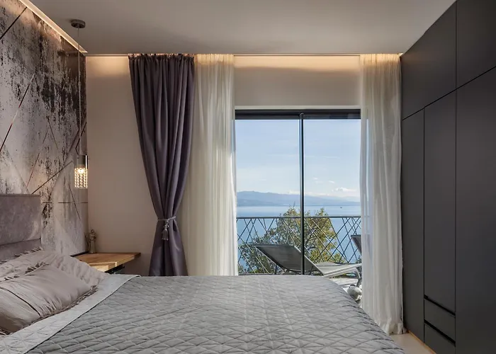 Appartamento The Flat - Penthouse With Private Pool, Barbecue & *