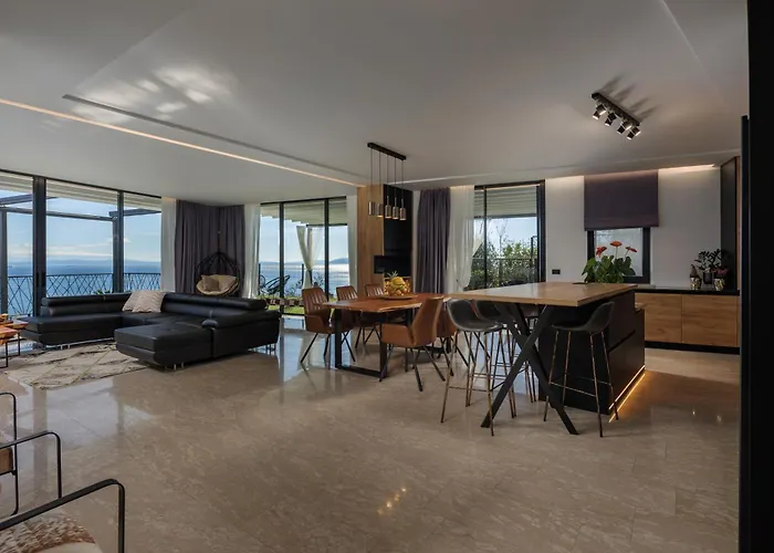 The Flat - Penthouse With Private Pool, Barbecue & Abbazia