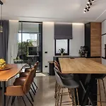 Apartament The Flat - Penthouse With Amazing Seview, Barbecue &