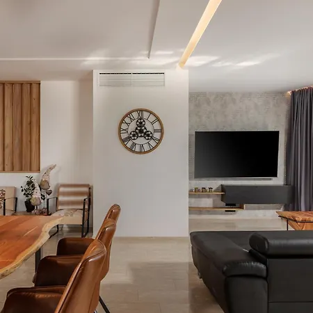 The Flat - Penthouse With Pool, Barbecue & شقة *