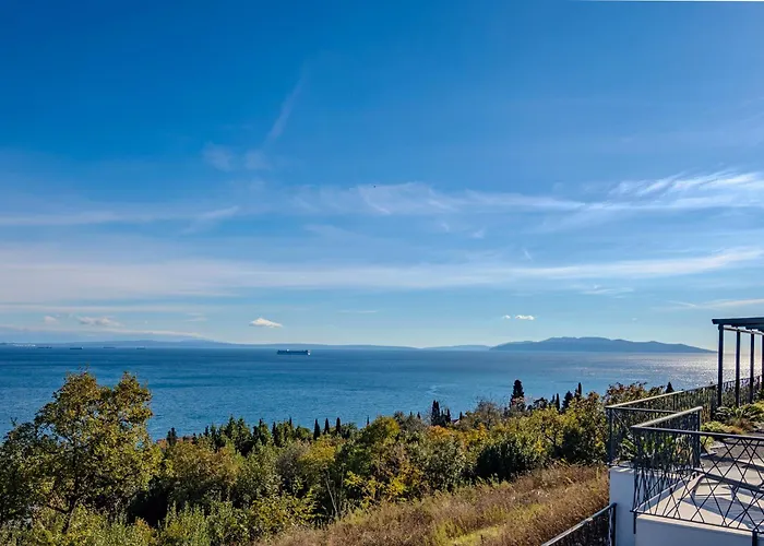 شقة Luxury Seaview Penthouse With Private Parking, Terrace, Barbecue & أوباتيا