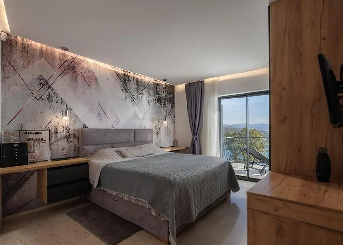Luxury Seaview Penthouse With Private Parking, Terrace, Barbecue & *